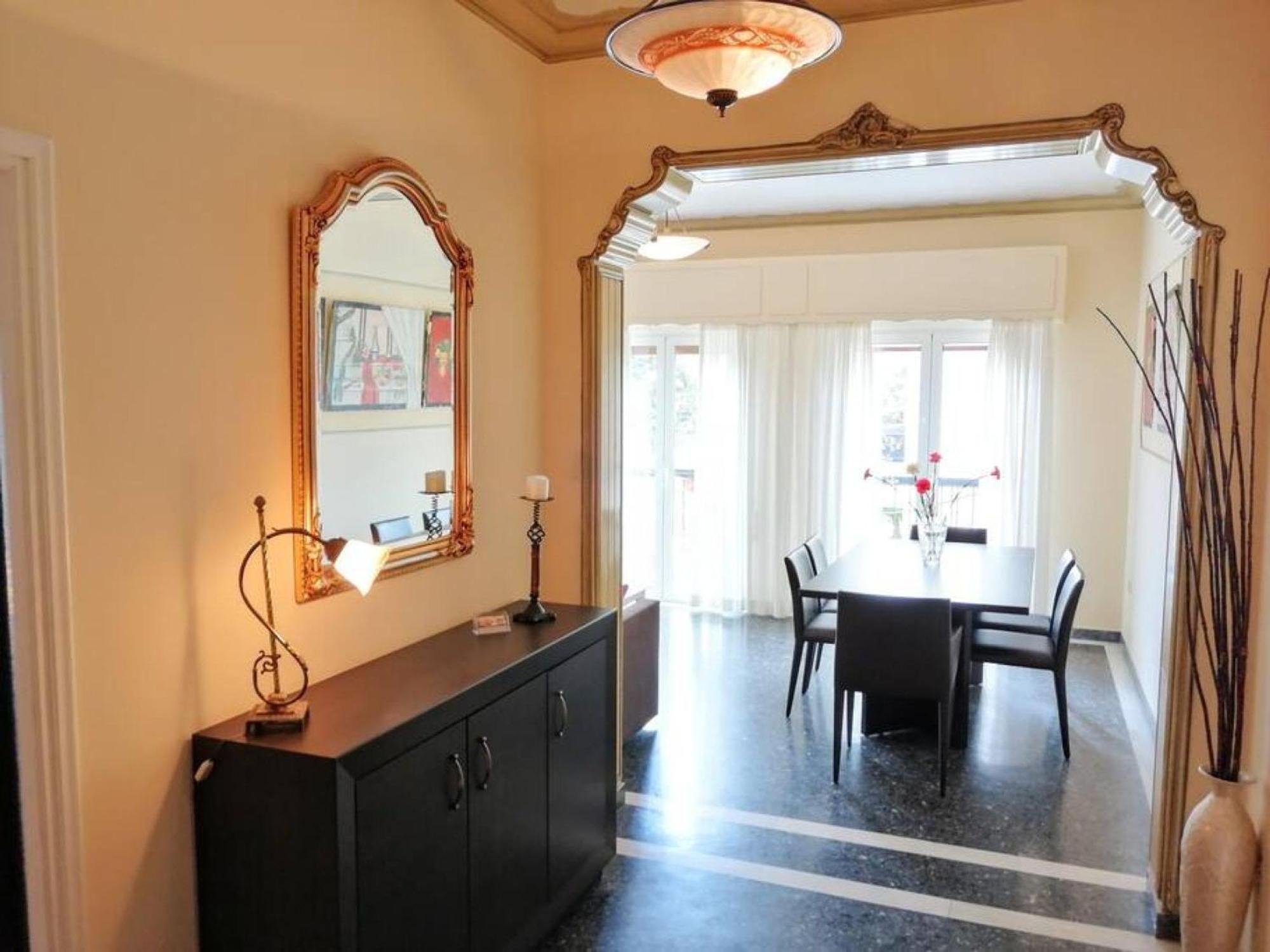 Elegant Apartment In Acropolis With Roof Garden เอเธนส์ ภายนอก รูปภาพ