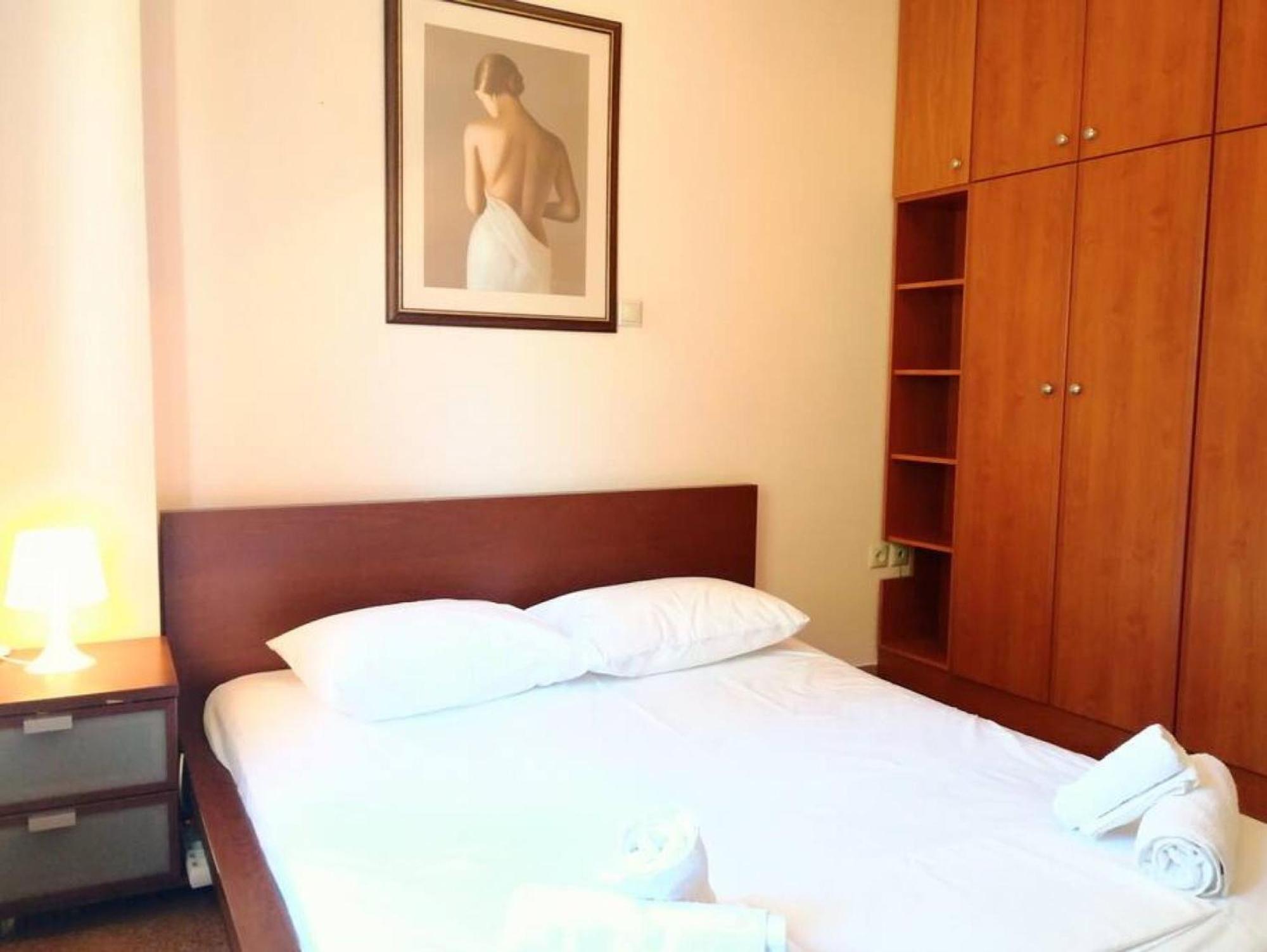 Elegant Apartment In Acropolis With Roof Garden เอเธนส์ ภายนอก รูปภาพ