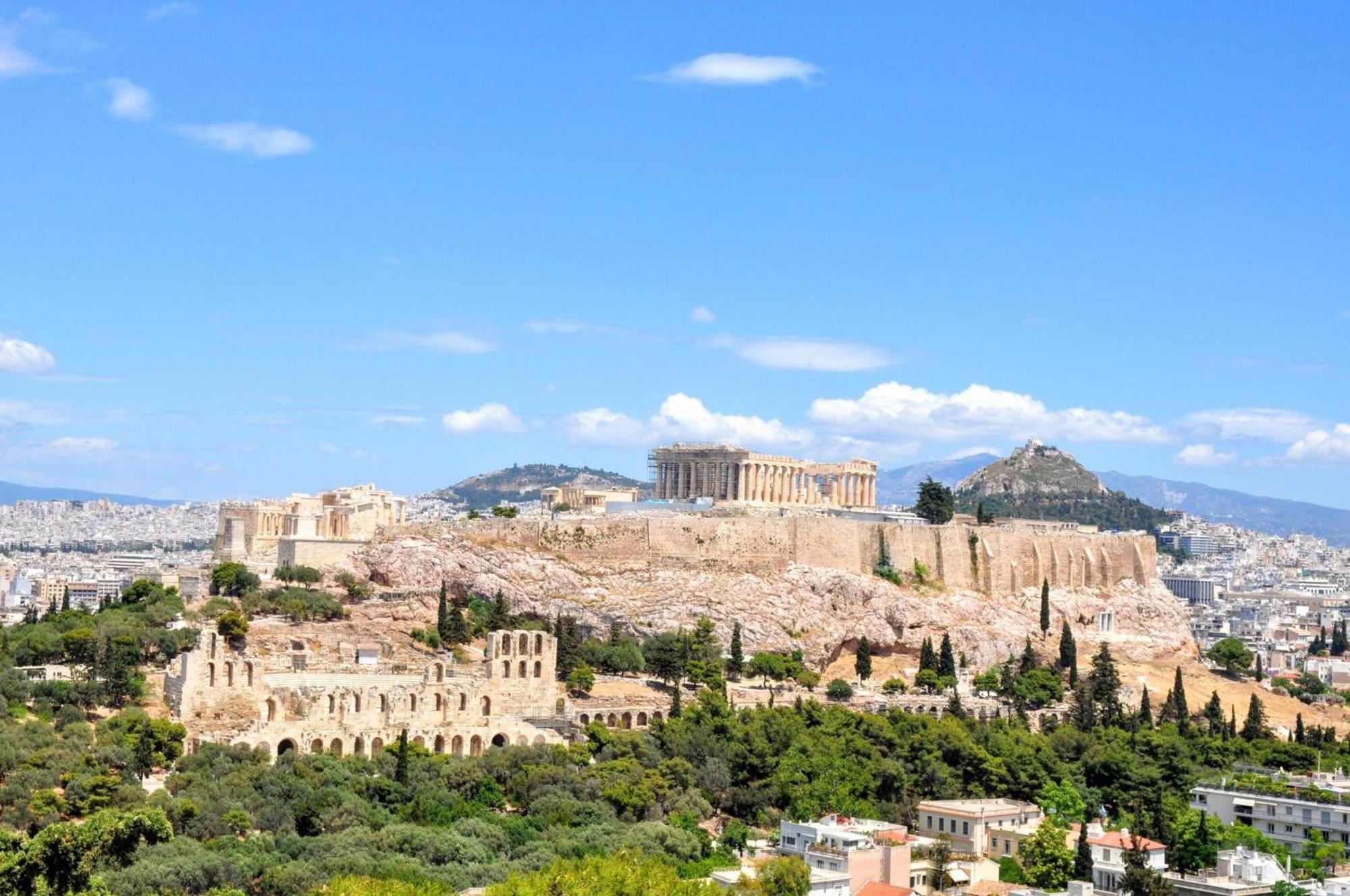 Elegant Apartment In Acropolis With Roof Garden เอเธนส์ ภายนอก รูปภาพ